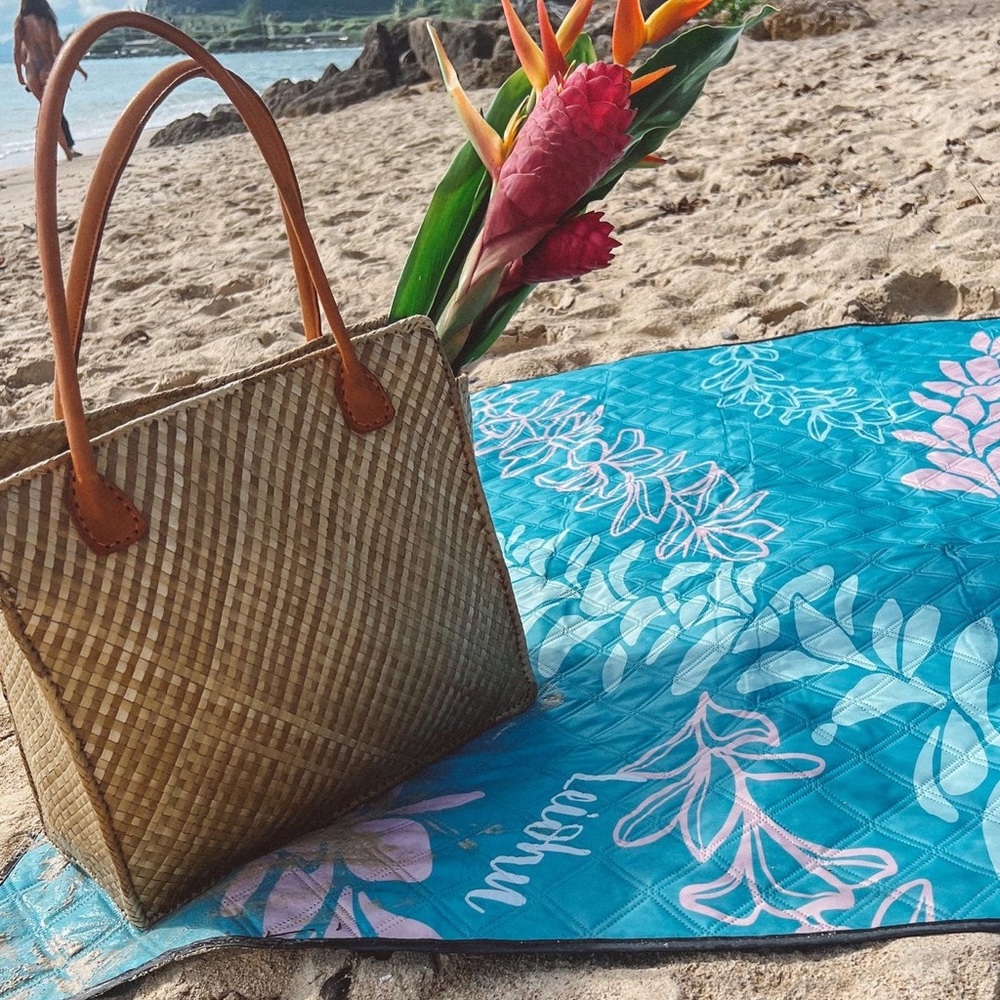Huakai Mat XL-Groovy Pua Melia Lei